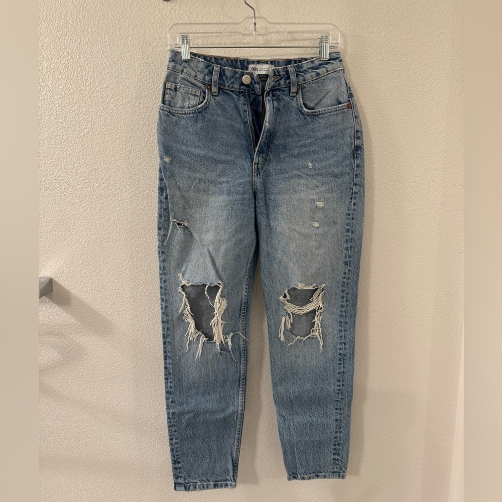 Zara distressed jeans. High waisted- mid rise. Size 4. Barely worn.